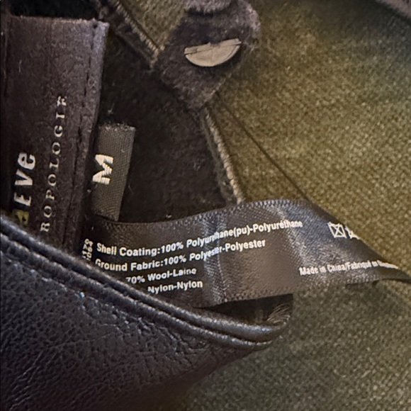 Anthropologie Maeve Short Faux-Leather Texting Gloves in Black - Picture 4 of 4